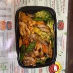 Best Szechuan Spicy Chicken in Sunrise, FL